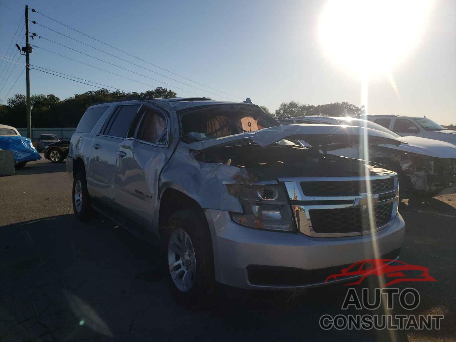 CHEVROLET SUBURBAN 2019 - 1GNSKHKC2KR285363