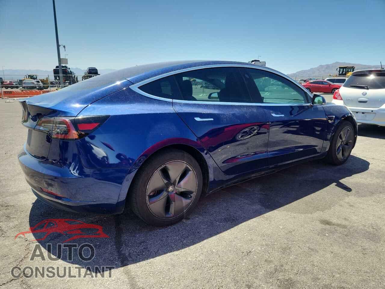TESLA MODEL 3 2018 - 5YJ3E1EA8JF040593