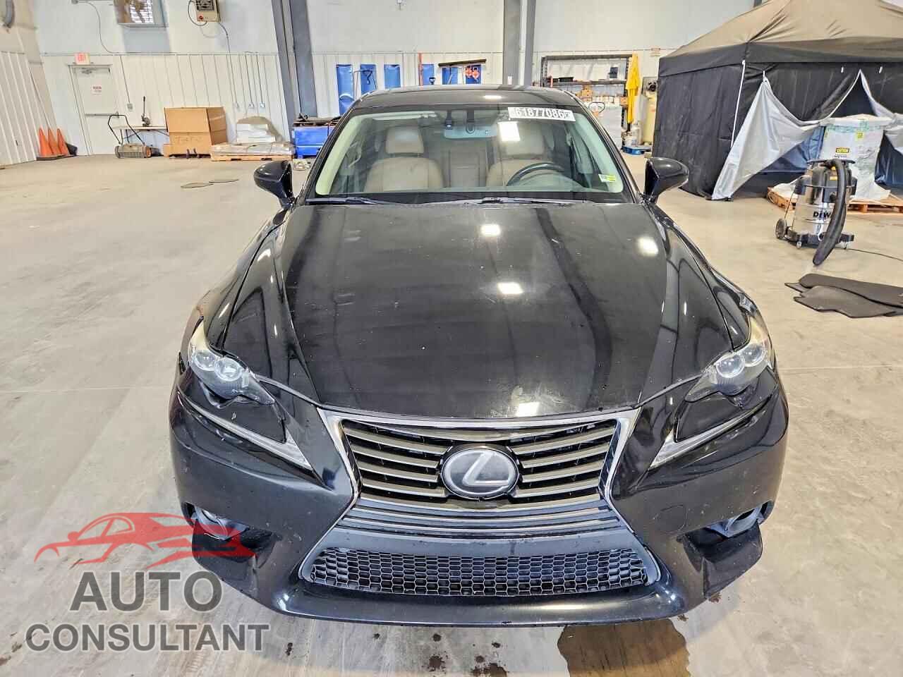 LEXUS IS 2016 - JTHBA1D21G5021944