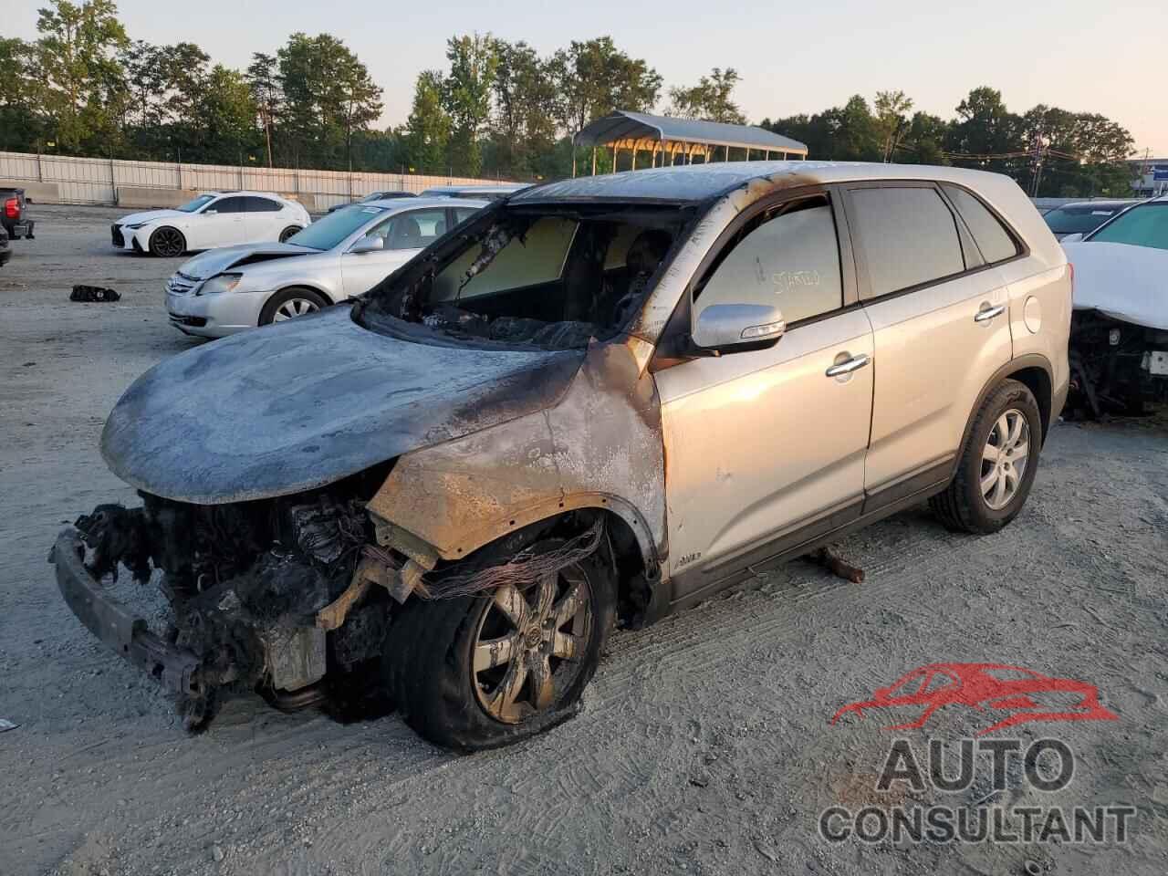 KIA SORENTO 2013 - 5XYKTDA68DG378268