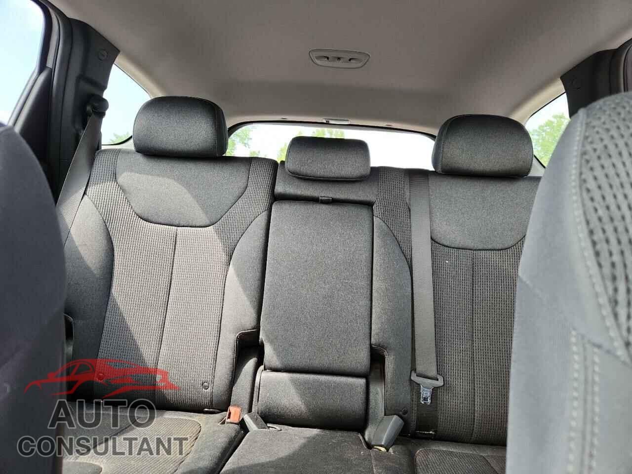 HYUNDAI SANTA FE 2019 - 5NMS3CAD2KH062943