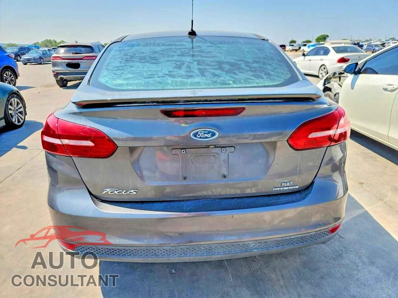 FORD FOCUS 2015 - 1FADP3F27FL210342