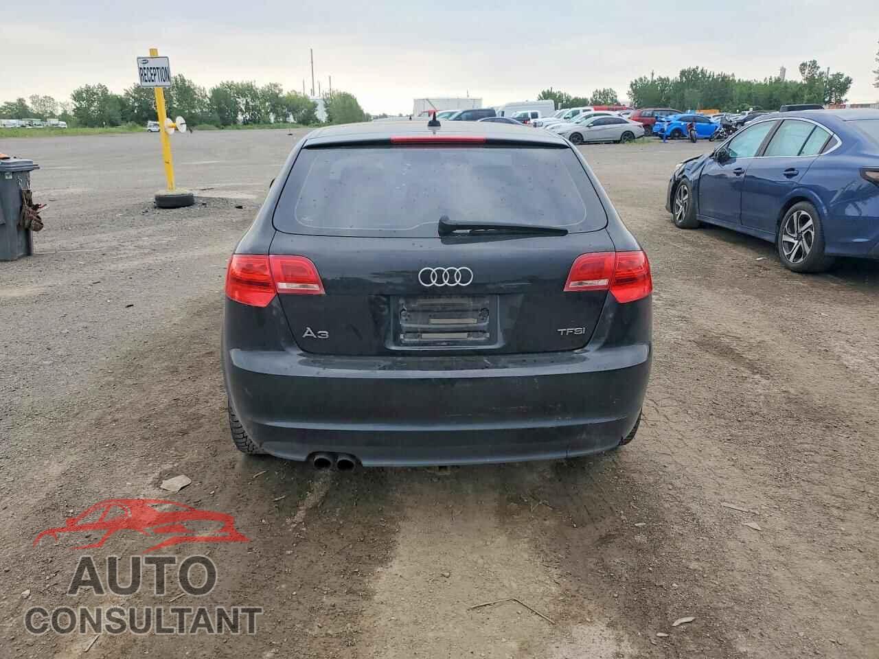 AUDI A3 2011 - WAUNFCFM8BA003240
