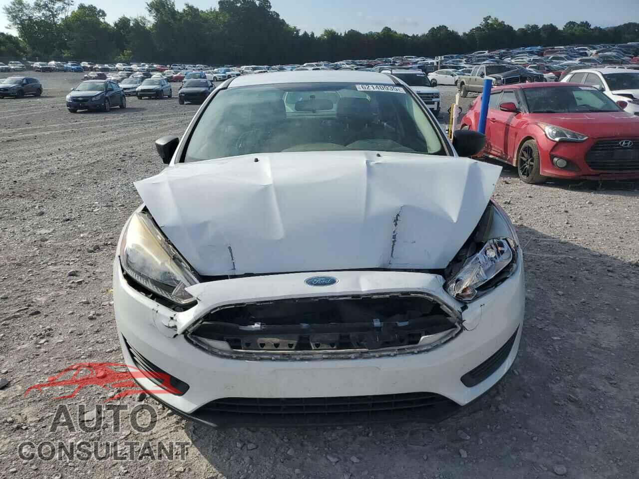 FORD FOCUS 2017 - 1FADP3E26HL322263