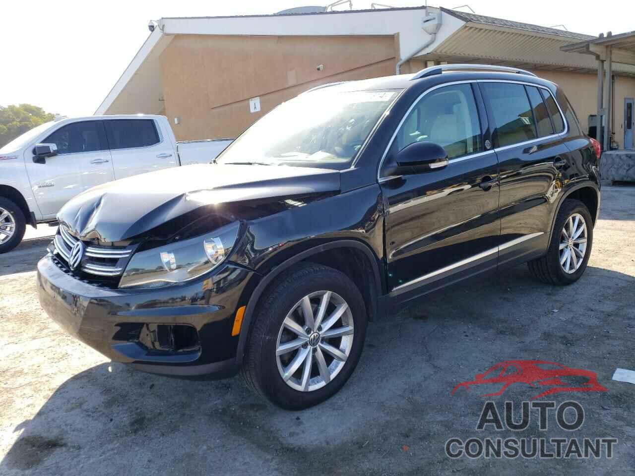 VOLKSWAGEN TIGUAN 2017 - WVGRV7AX7HK013188