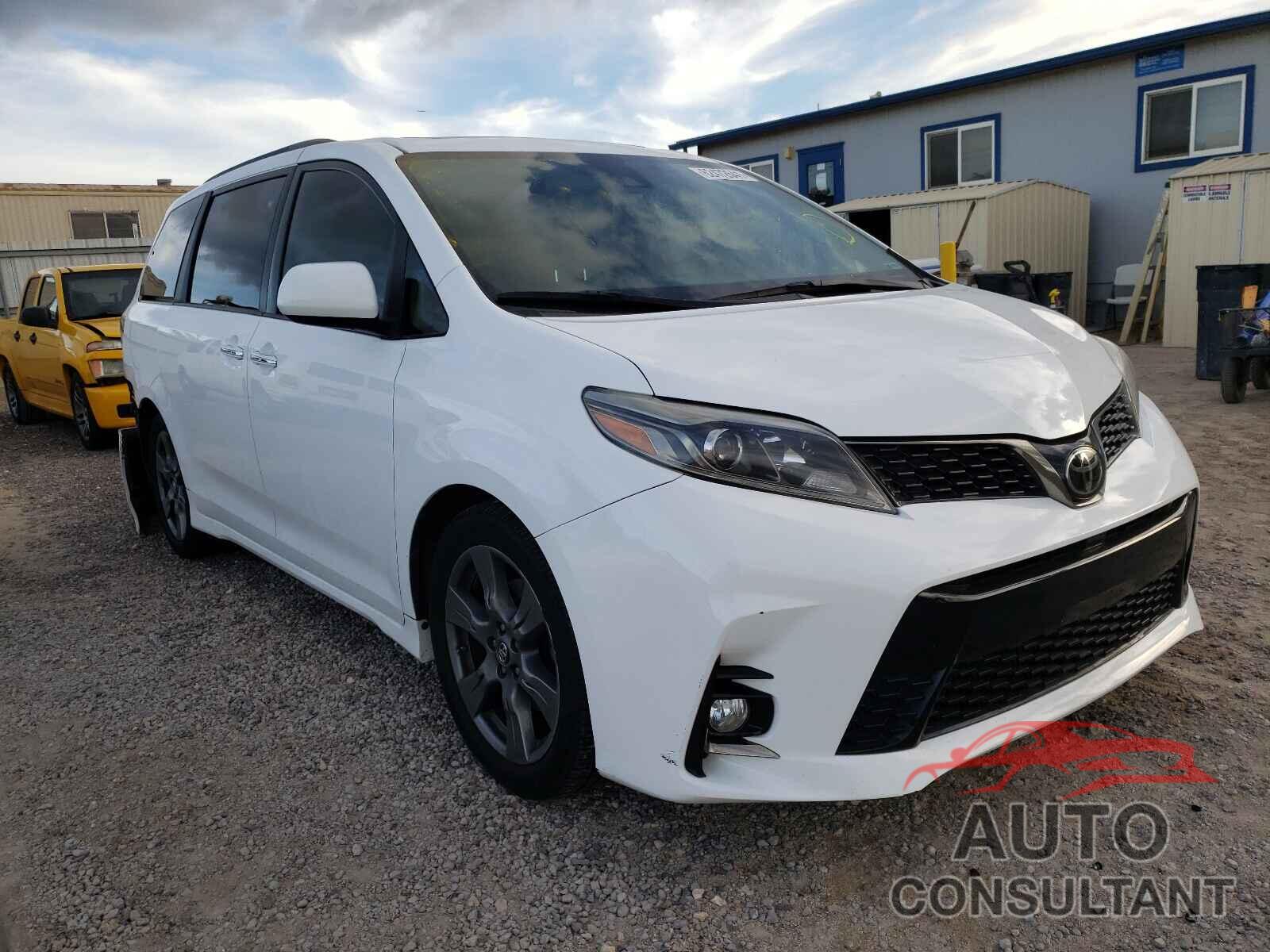 TOYOTA SIENNA 2018 - 5TDXZ3DC6JS901849