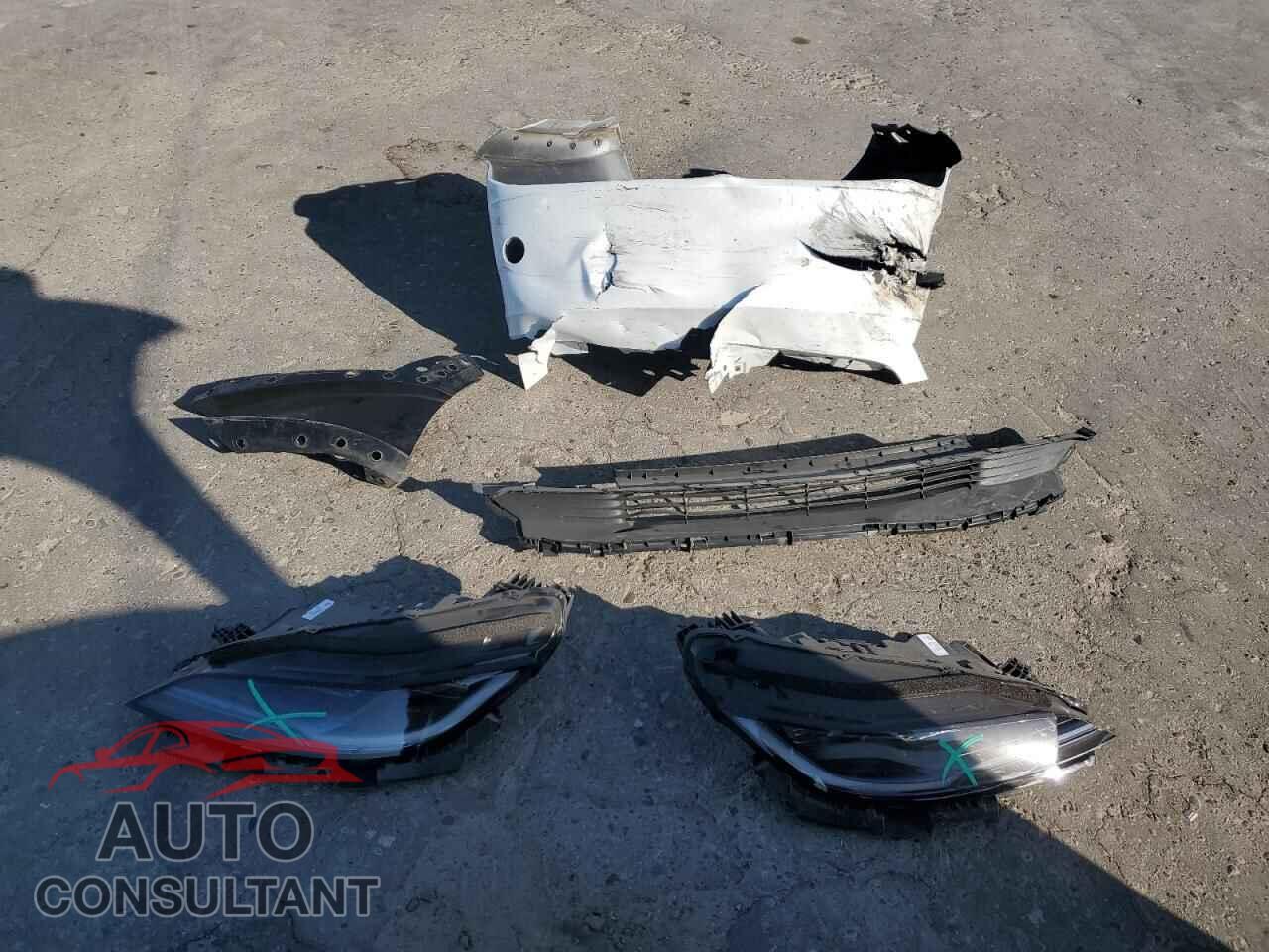 TESLA MODEL 3 2024 - 5YJ3E1EA0RF856760