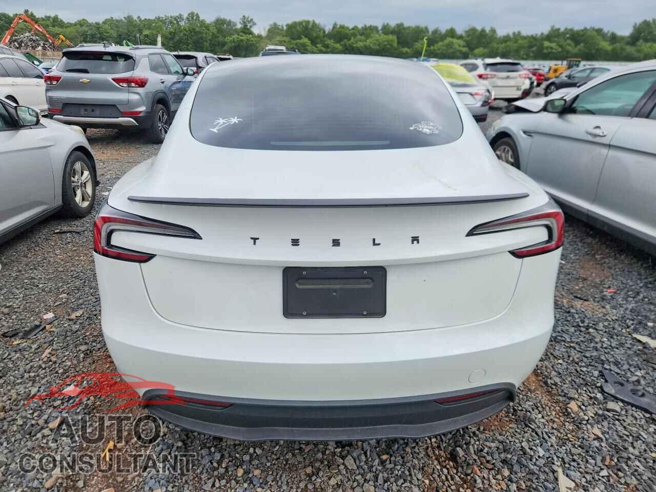TESLA MODEL 3 2025 - 5YJ3E1EA8SF986193