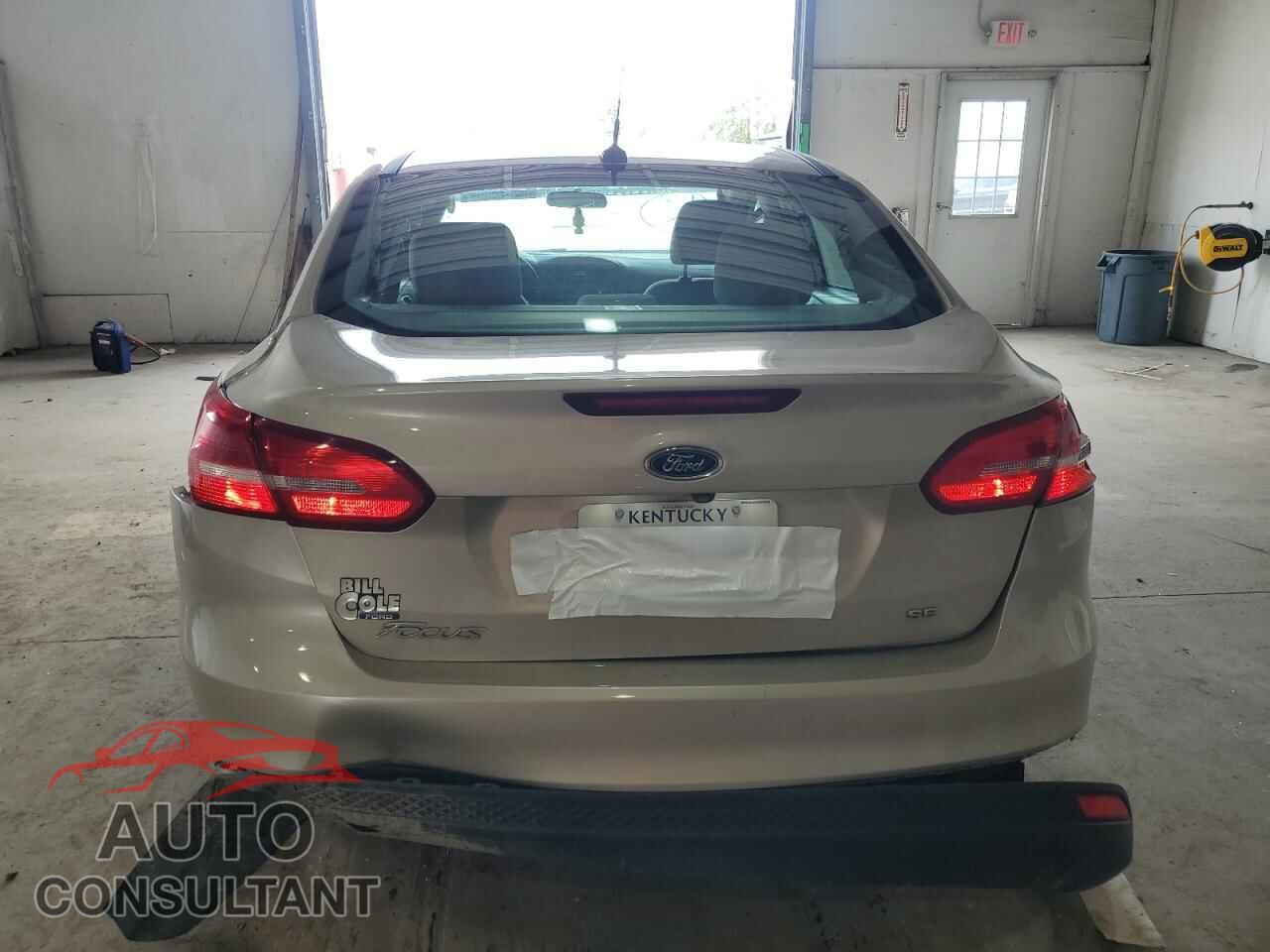 FORD FOCUS 2017 - 1FADP3F29HL312907