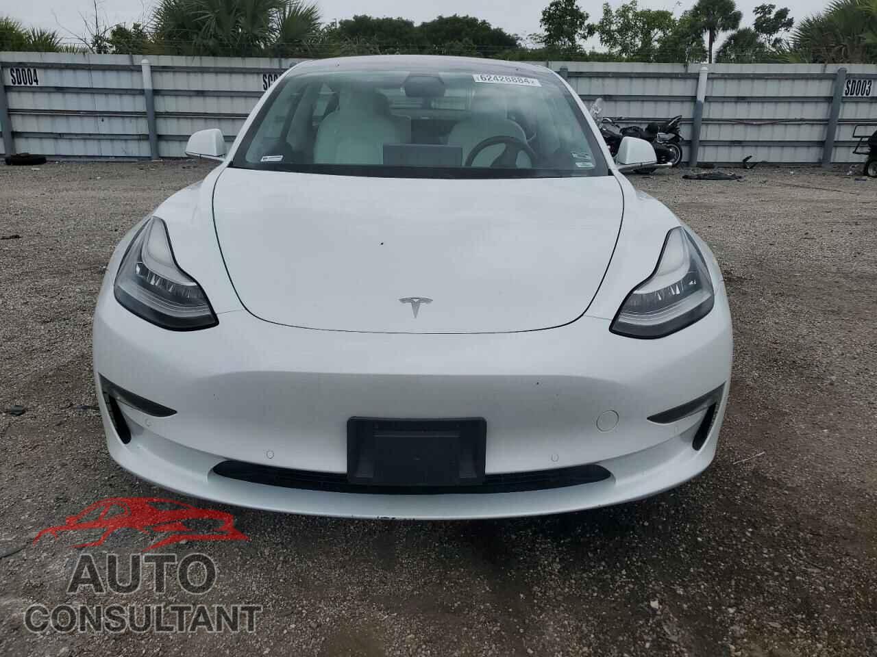 TESLA MODEL 3 2018 - 5YJ3E1EB2JF081598