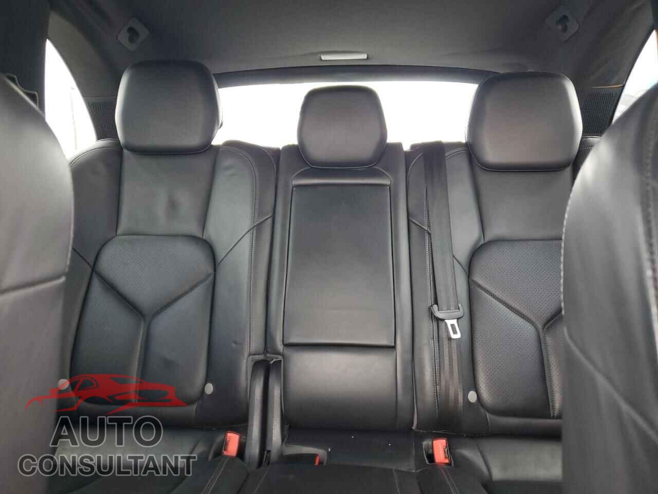 PORSCHE CAYENNE 2013 - WP1AB2A21DLA83239