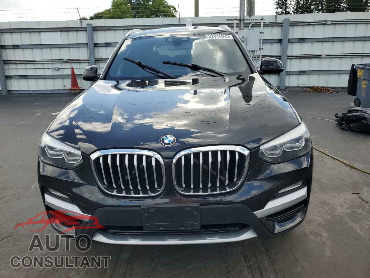 BMW X3 2018 - 5UXTR9C54JLD57987