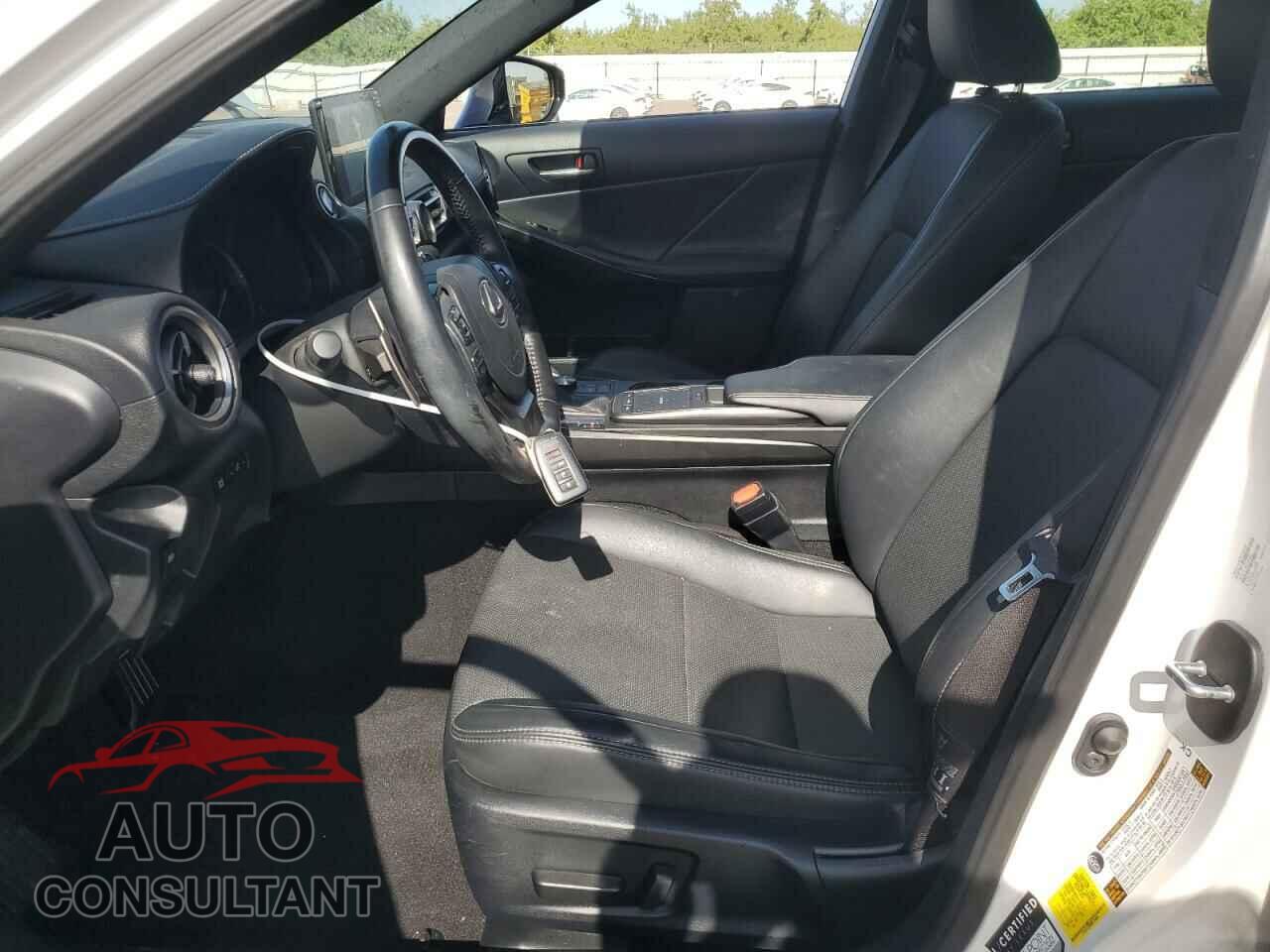 LEXUS IS 2021 - JTHCA1D20M5114499