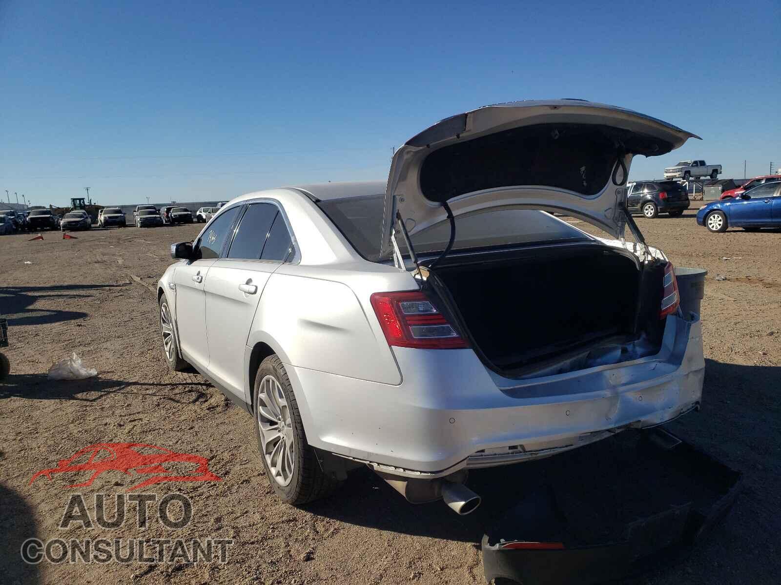 FORD TAURUS 2017 - 1FAHP2F81HG104321