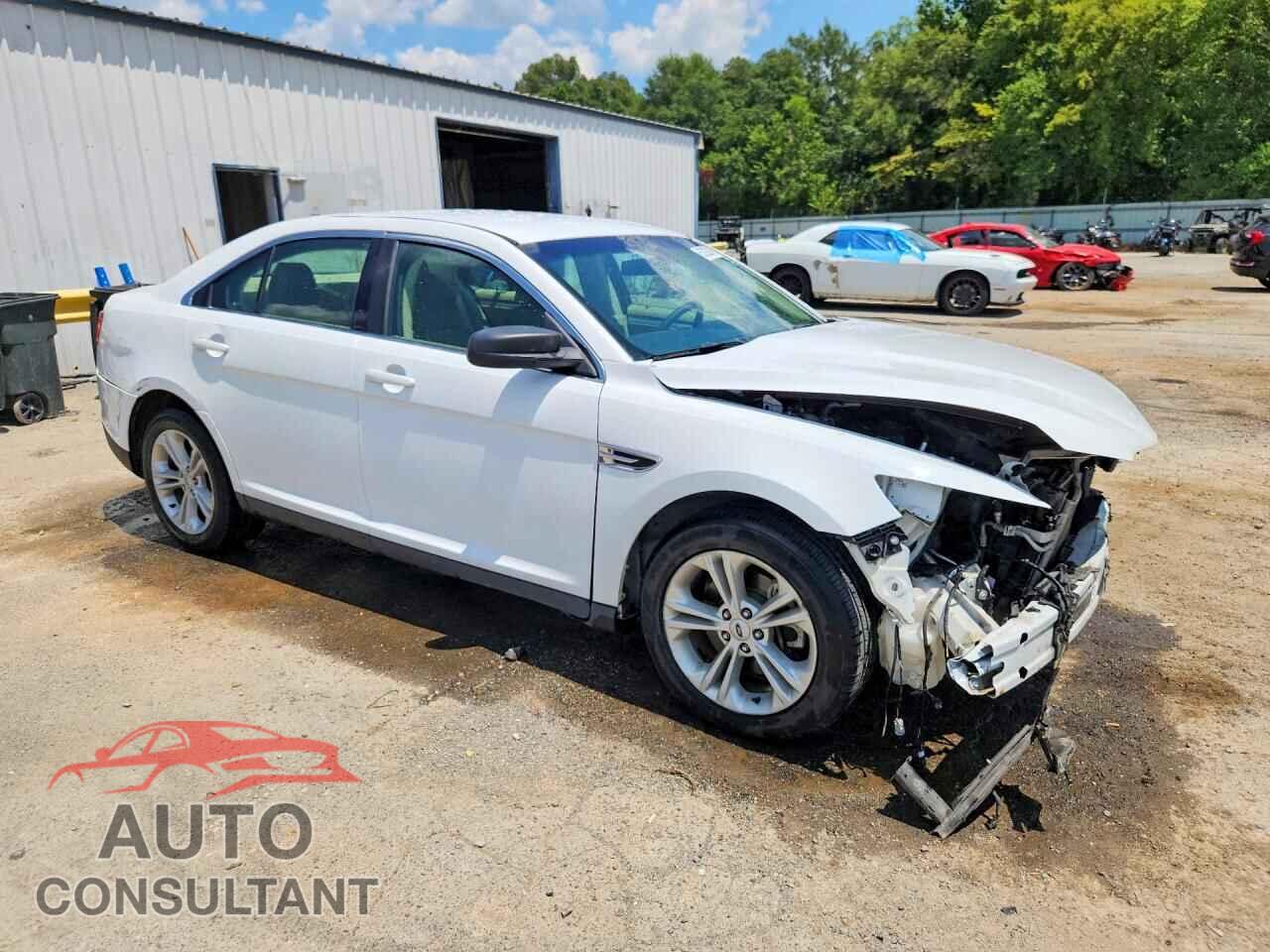FORD TAURUS 2019 - 1FAHP2D87KG100977
