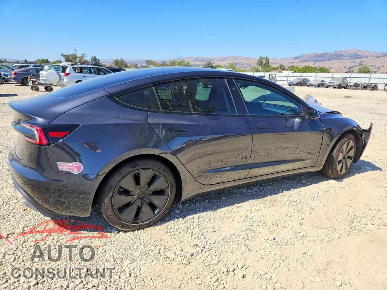 TESLA MODEL 3 2024 - 5YJ3E1EB0RF746476