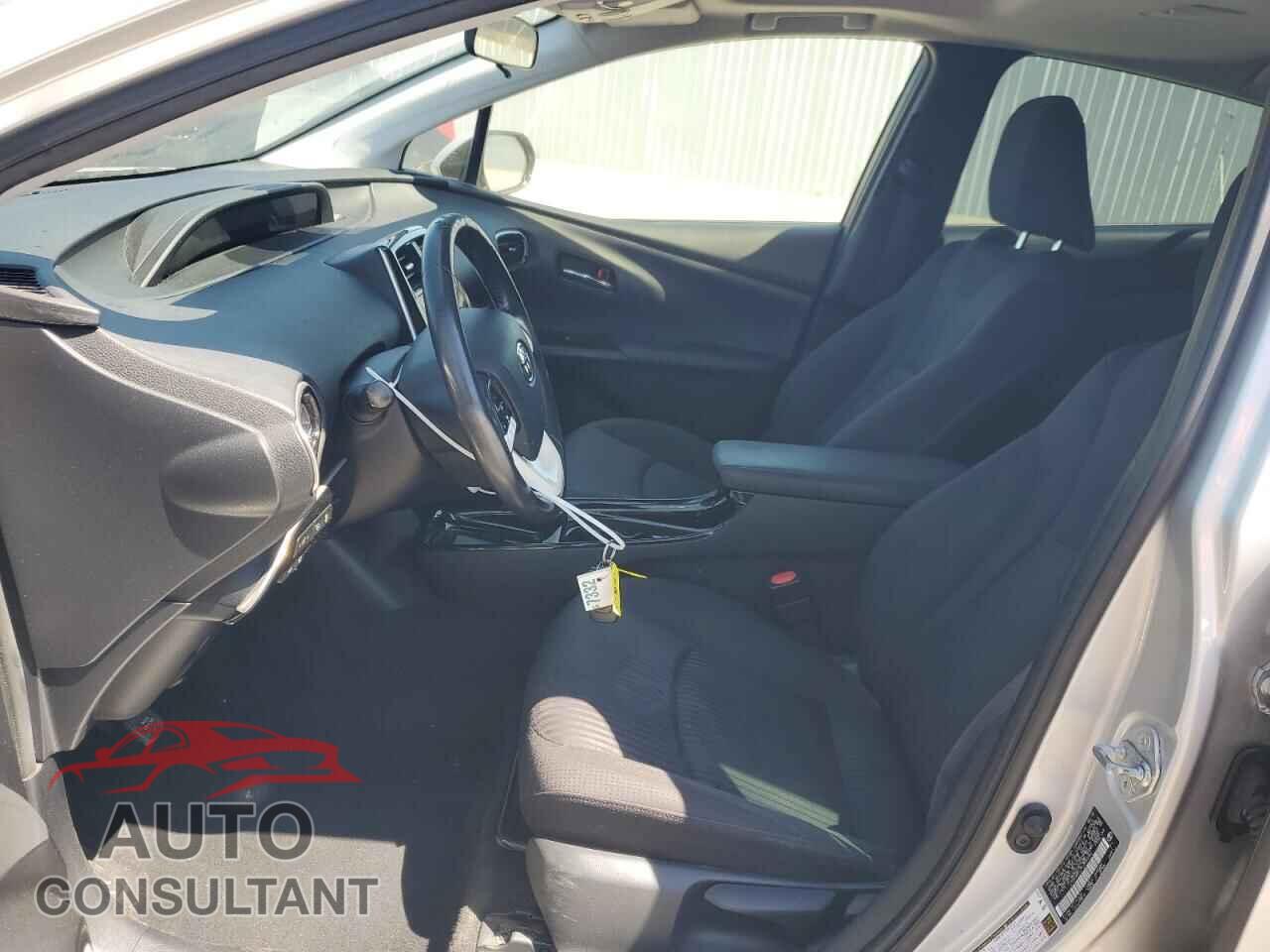 TOYOTA PRIUS 2018 - JTDKARFU9J3553461
