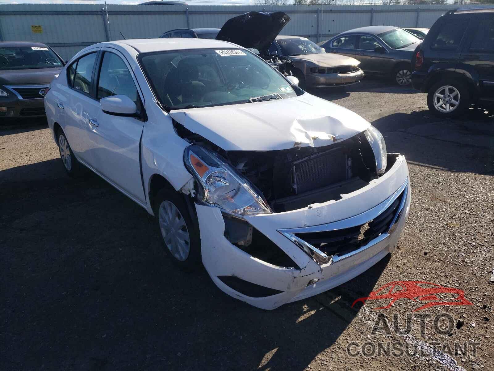 NISSAN VERSA 2019 - 3N1CN7AP7KL867083