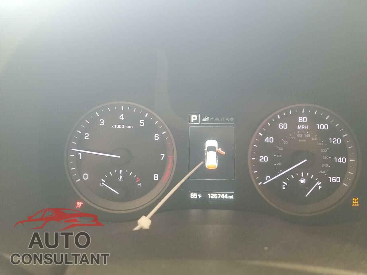 HYUNDAI TUCSON 2017 - KM8J3CA27HU304729