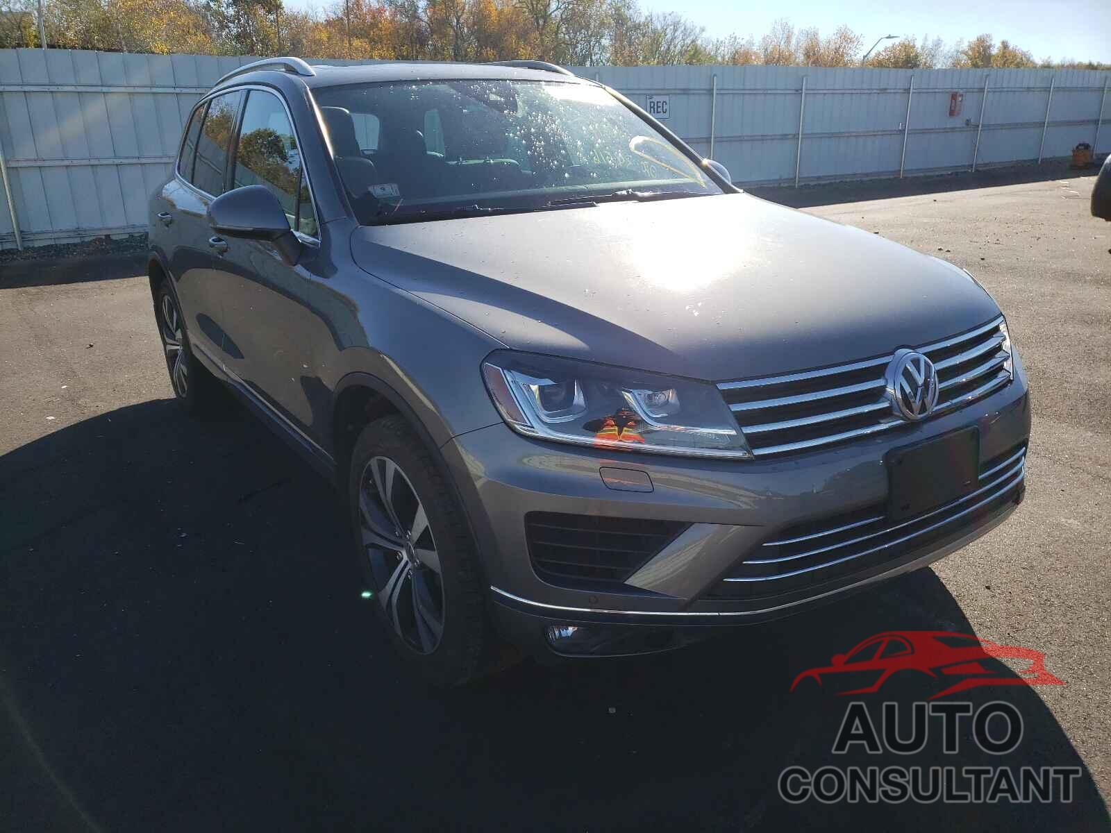 VOLKSWAGEN TOUAREG 2017 - WVGRF7BP5HD000777