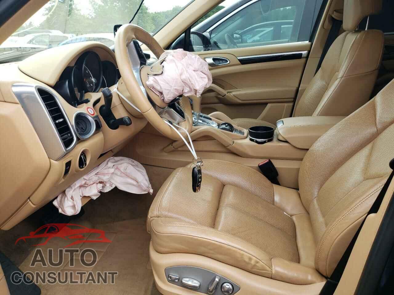 PORSCHE CAYENNE 2016 - WP1AA2A24GKA14851