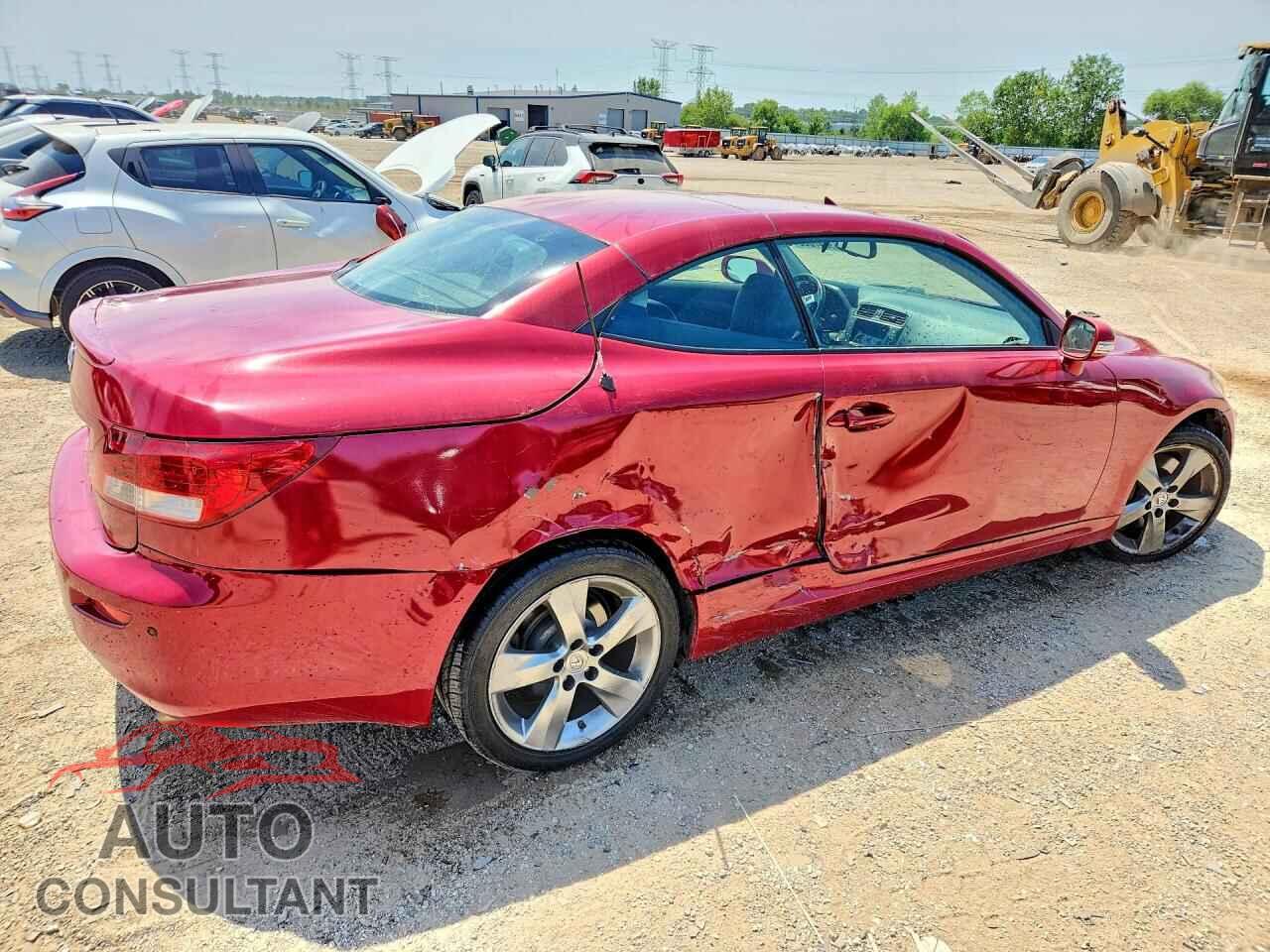 LEXUS IS 2011 - JTHFE2C22B2505208