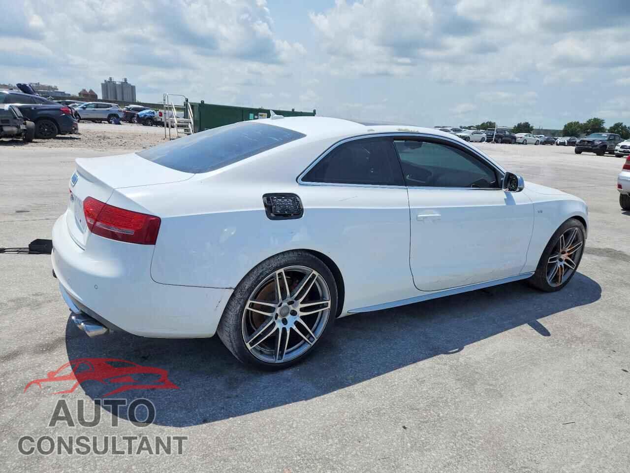 AUDI S5/RS5 2011 - WAUCVAFR6BA019298