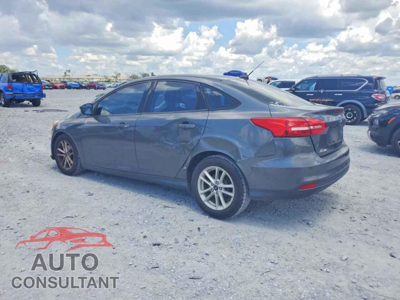 FORD FOCUS 2017 - 1FADP3F25HL302195