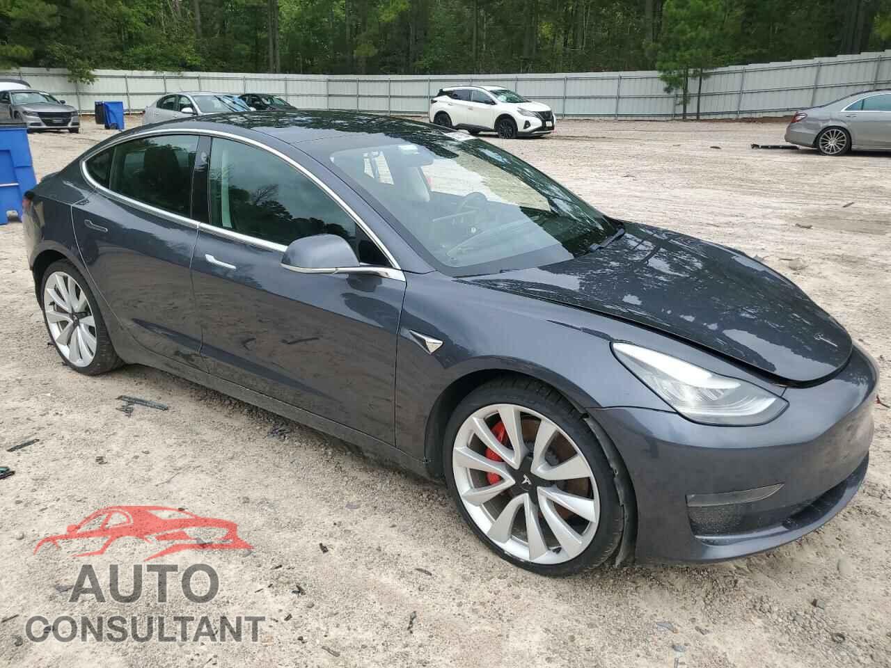 TESLA MODEL 3 2019 - 5YJ3E1EB8KF237595