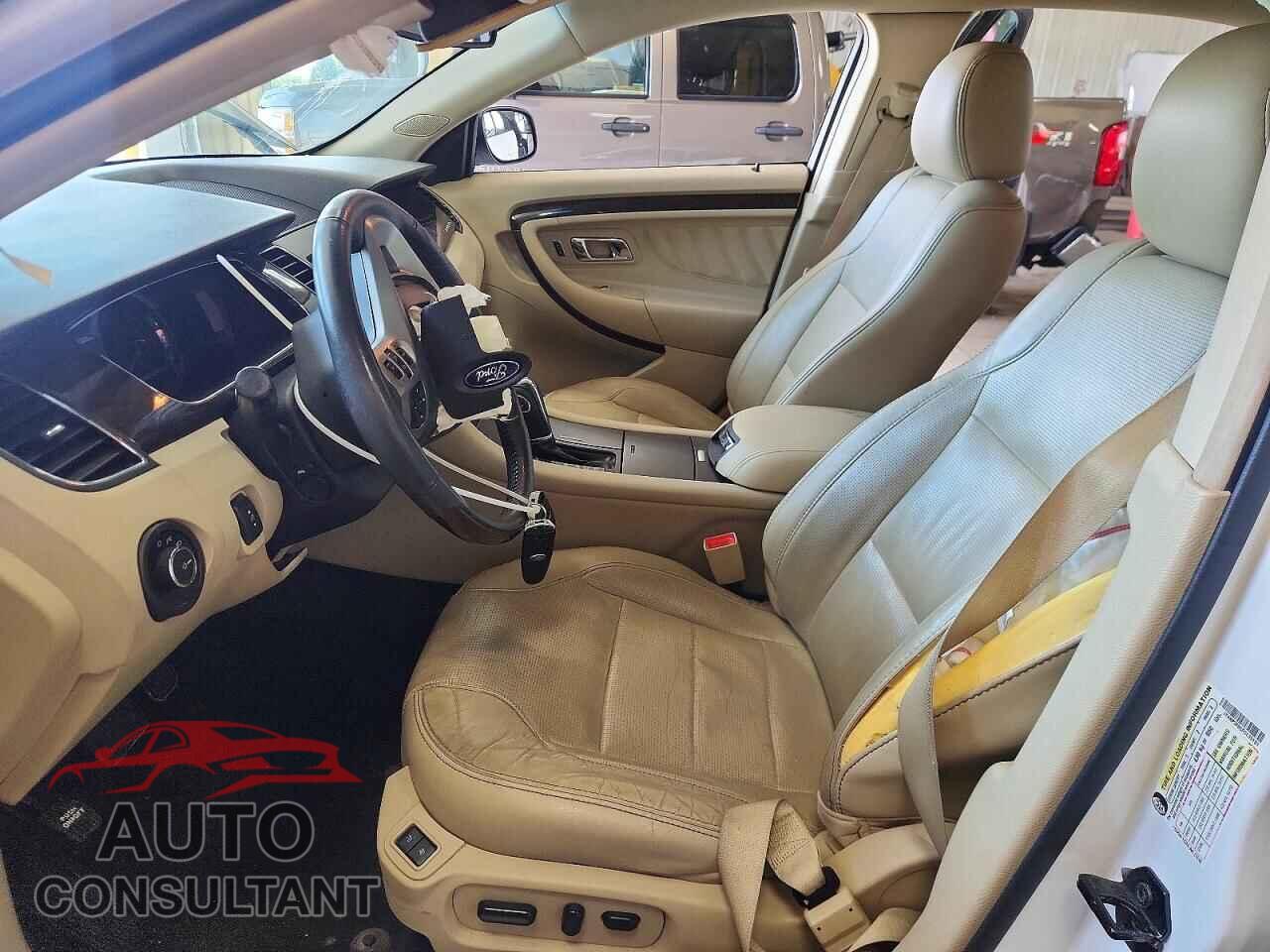 FORD TAURUS 2015 - 1FAHP2F85FG139151
