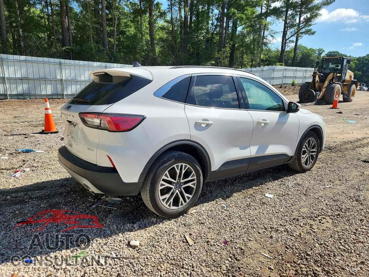 FORD ESCAPE 2020 - 1FMCU0H60LUA24169