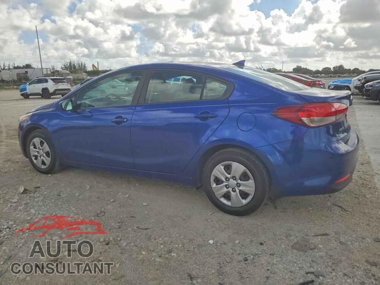 KIA FORTE 2017 - 3KPFK4A72HE039568