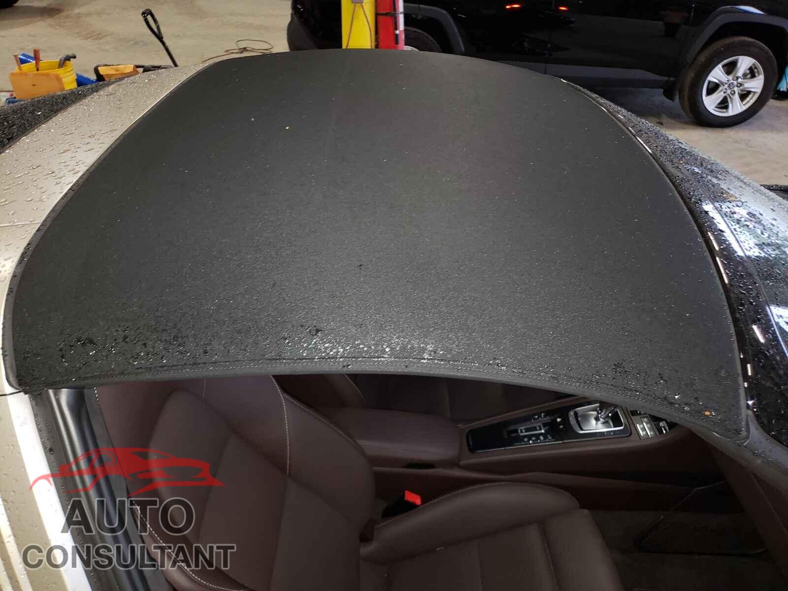 PORSCHE 911 2019 - WP0BB2A98KS126013
