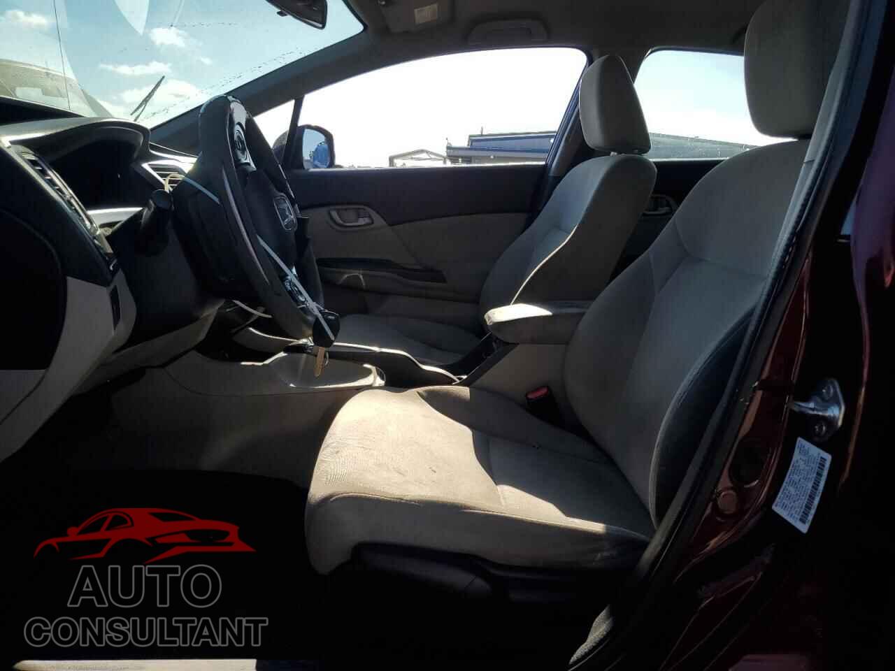 HONDA CIVIC 2013 - 2HGFB2F57DH543741