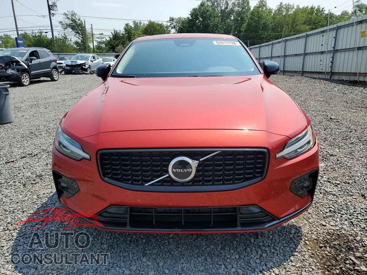 VOLVO S60 2023 - 7JRL12FK0PG239923