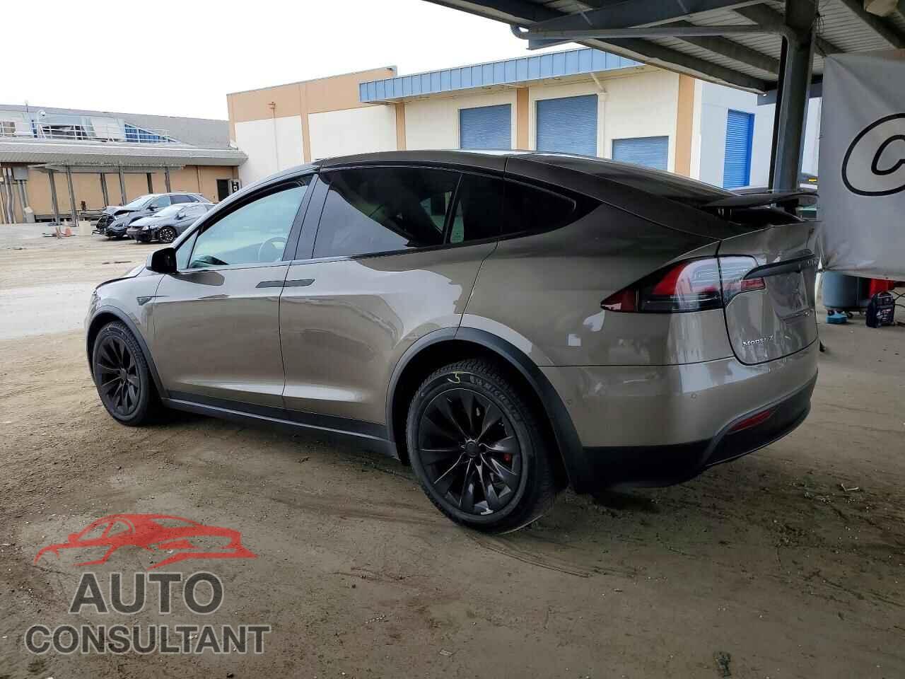 TESLA MODEL X 2016 - 5YJXCBE41GF000677