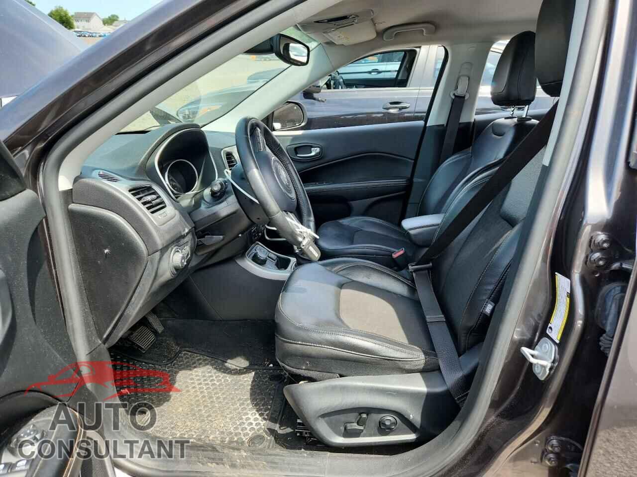 JEEP COMPASS 2018 - 3C4NJDBB9JT392845