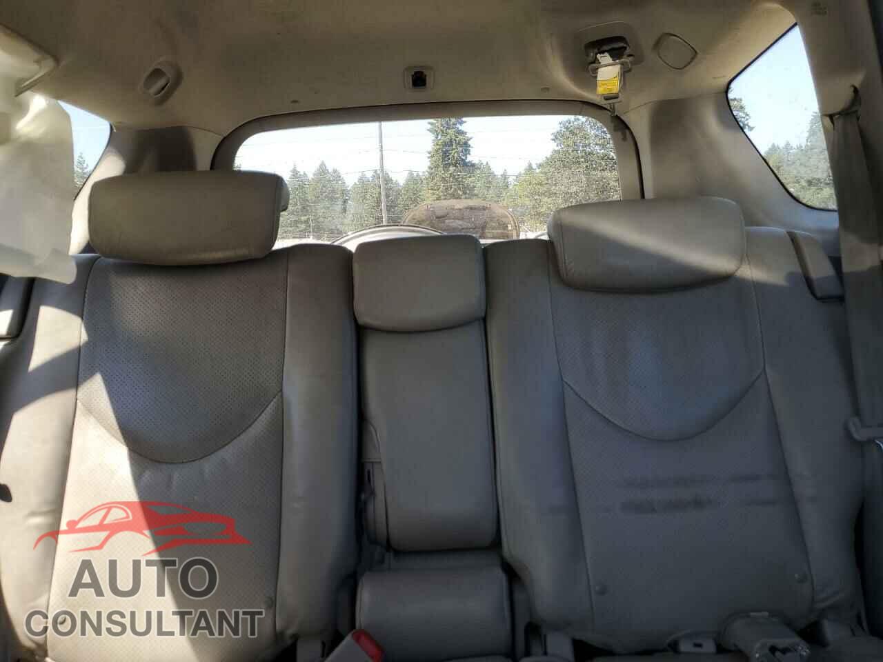 TOYOTA RAV4 2011 - 2T3DF4DV7BW143197