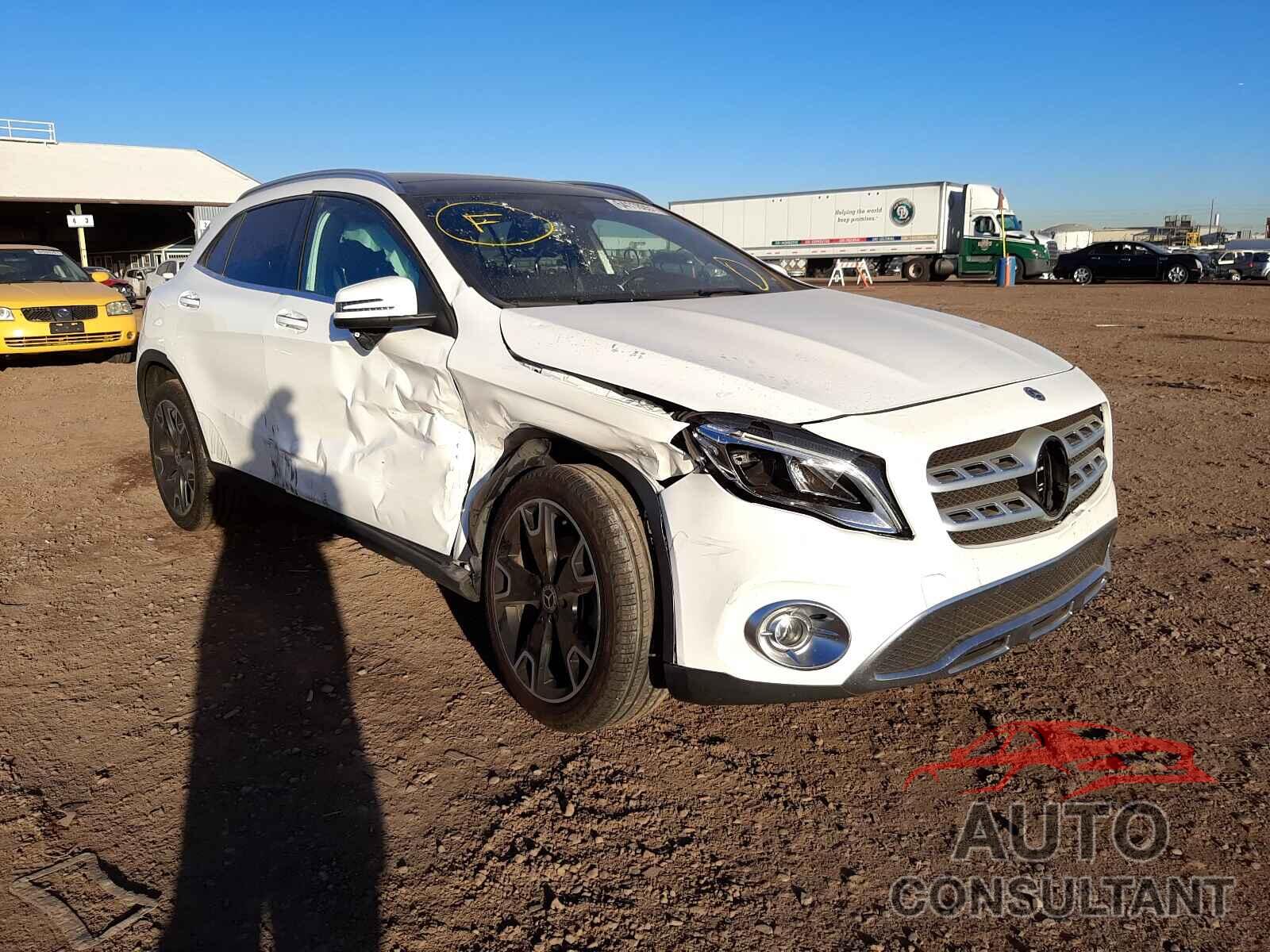 MERCEDES-BENZ GLA-CLASS 2019 - WDCTG4EBXKJ553885