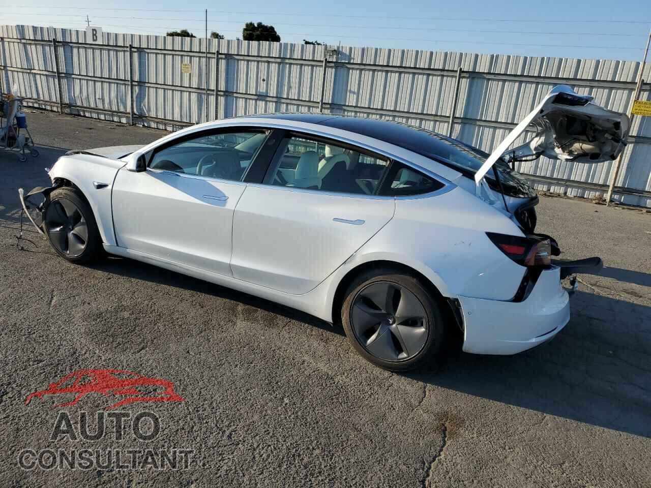 TESLA MODEL 3 2019 - 5YJ3E1EA7KF509447