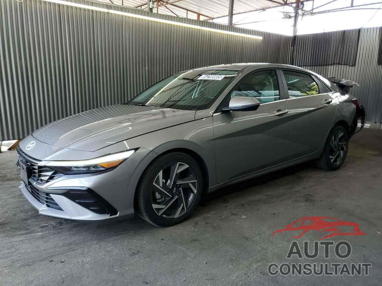 HYUNDAI ELANTRA 2025 - KMHLN4DJXSU121893