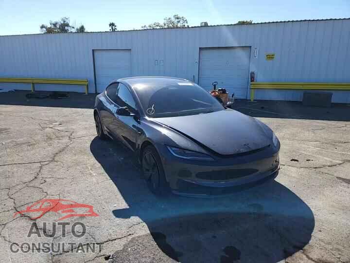 TESLA MODEL 3 2026 - 5YJ3E1EA7TF122561