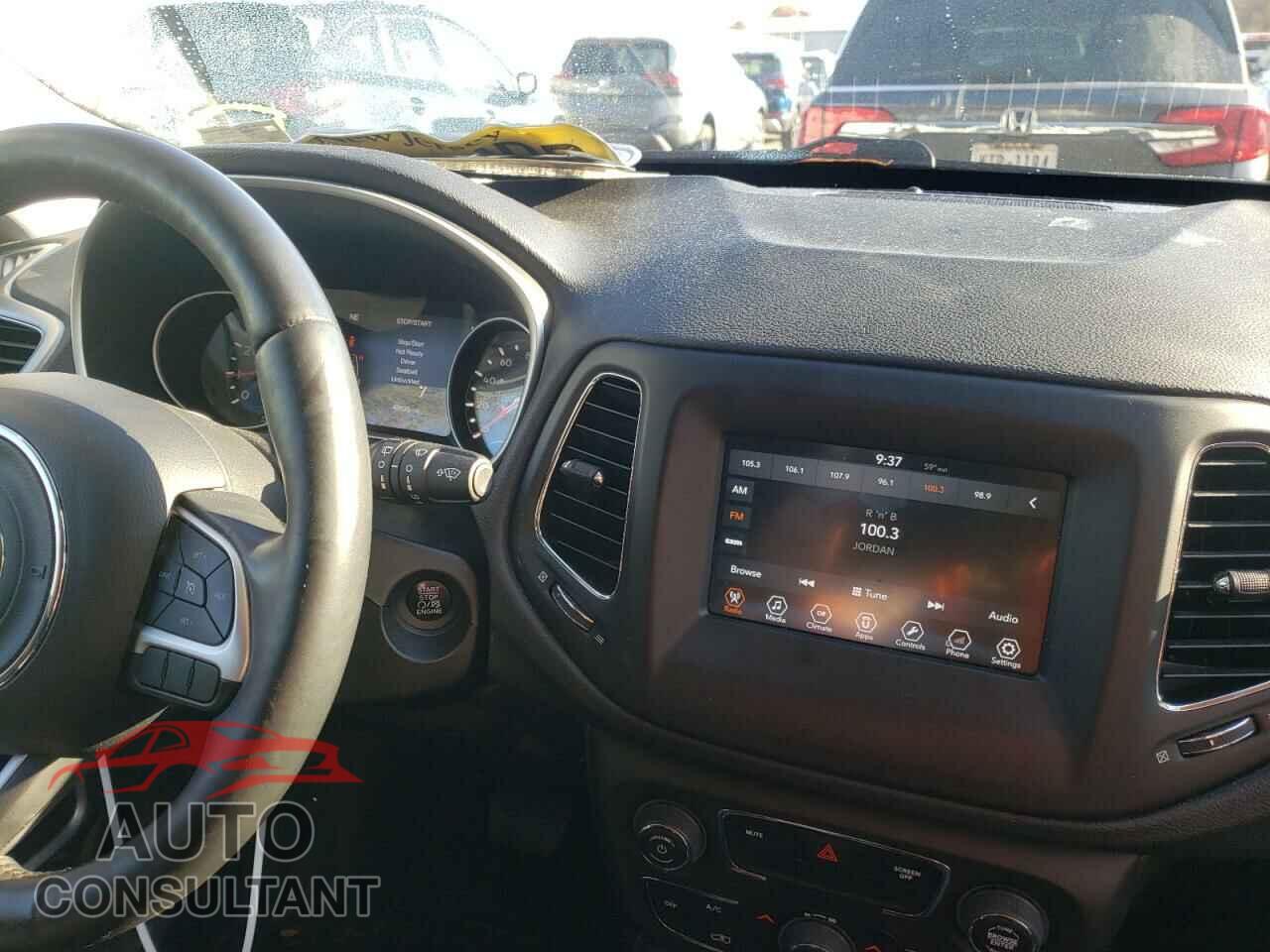 JEEP COMPASS 2018 - 3C4NJDBB5JT262304