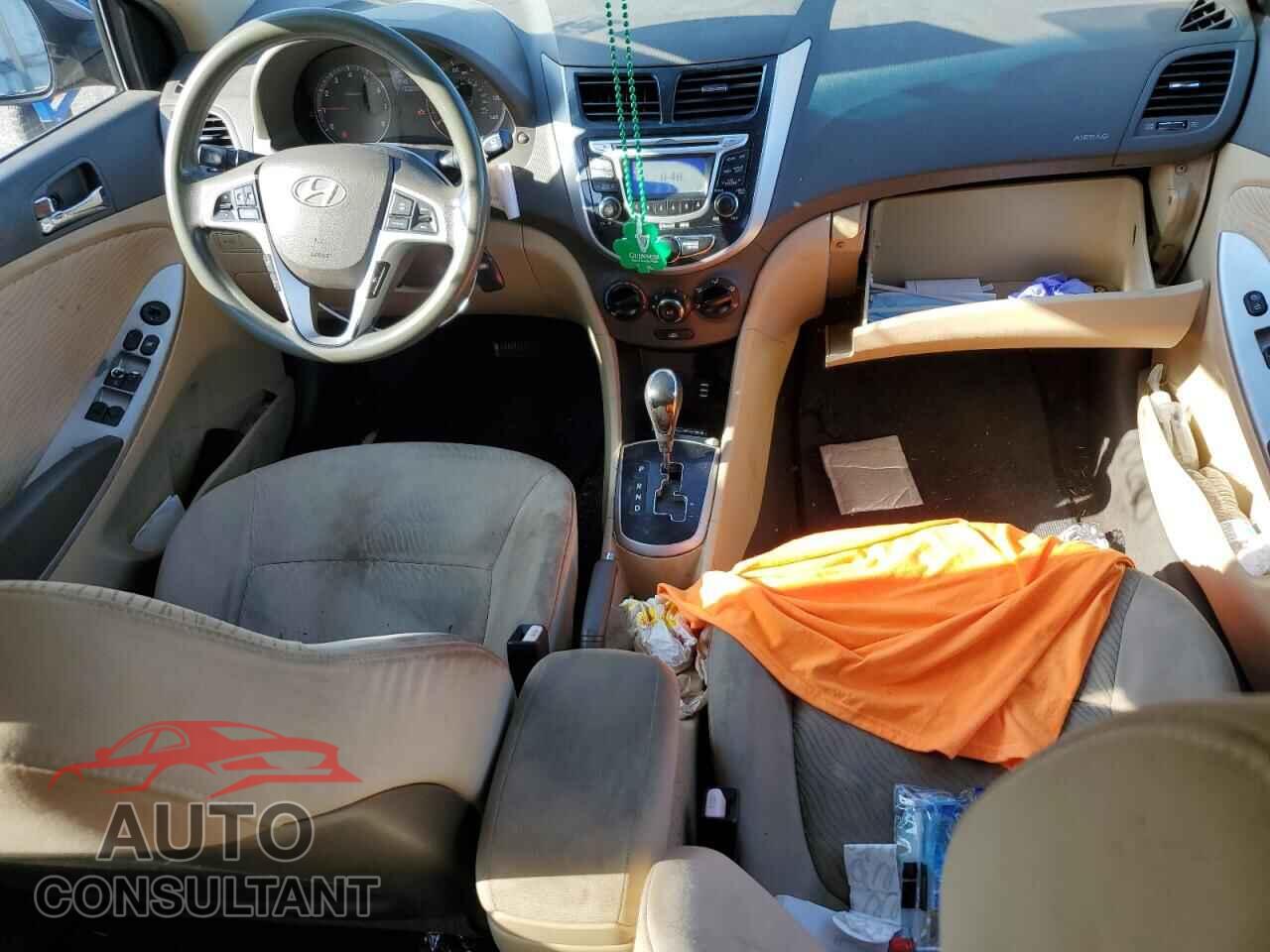 HYUNDAI ACCENT 2012 - KMHCU4AEXCU137457