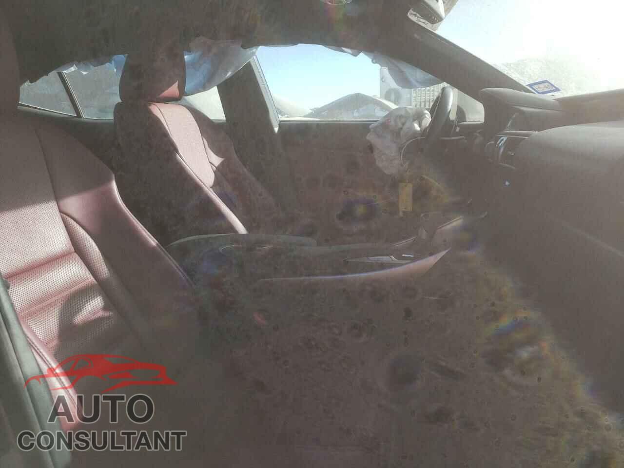 LEXUS IS 2017 - JTHBA1D23H5047687
