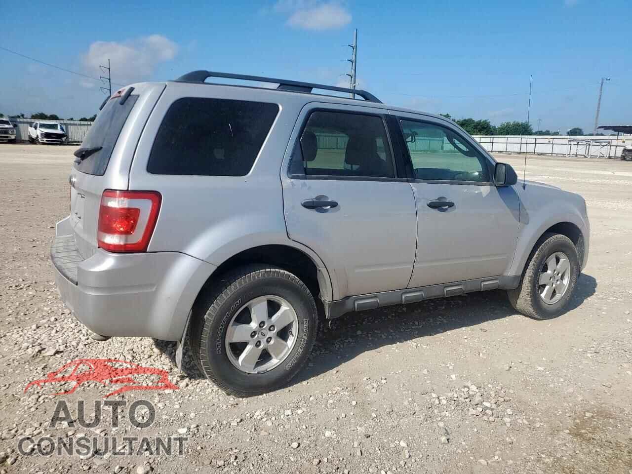 FORD ESCAPE 2011 - 1FMCU9D75BKC25319