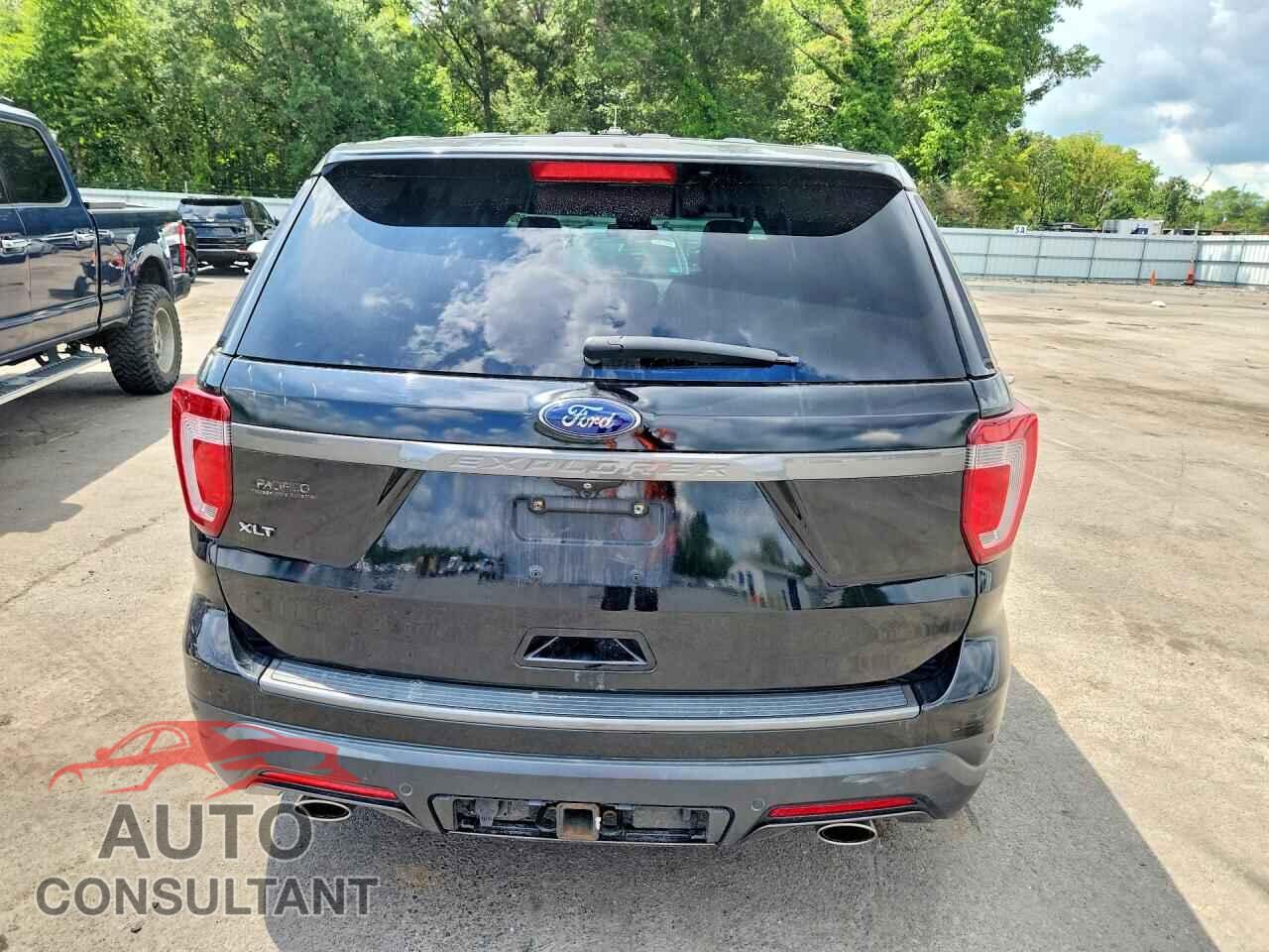 FORD EXPLORER 2018 - 1FM5K7D85JGB73929