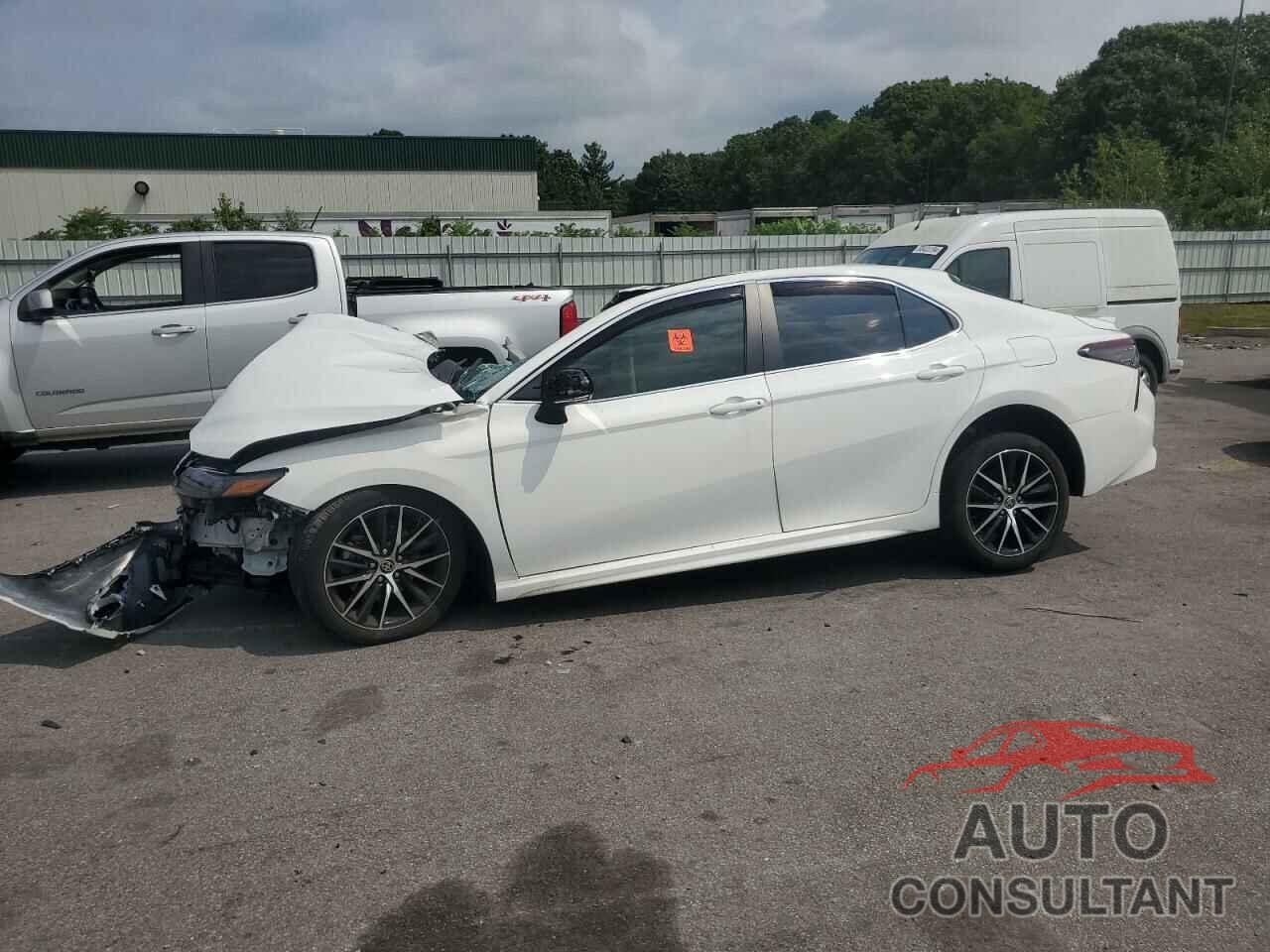 TOYOTA CAMRY 2022 - 4T1G11BK8NU053296