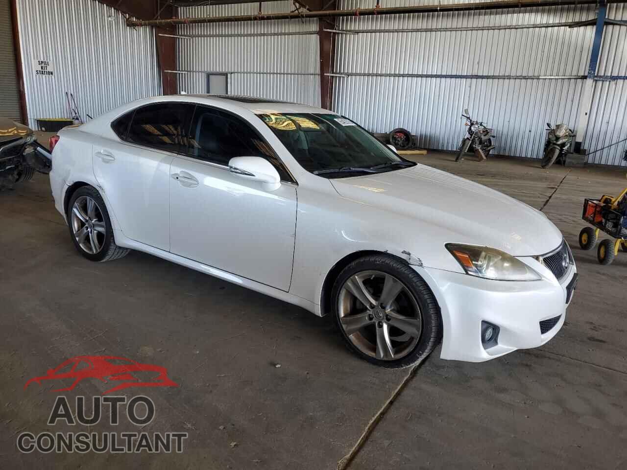 LEXUS IS 2011 - JTHBF5C24B5151316
