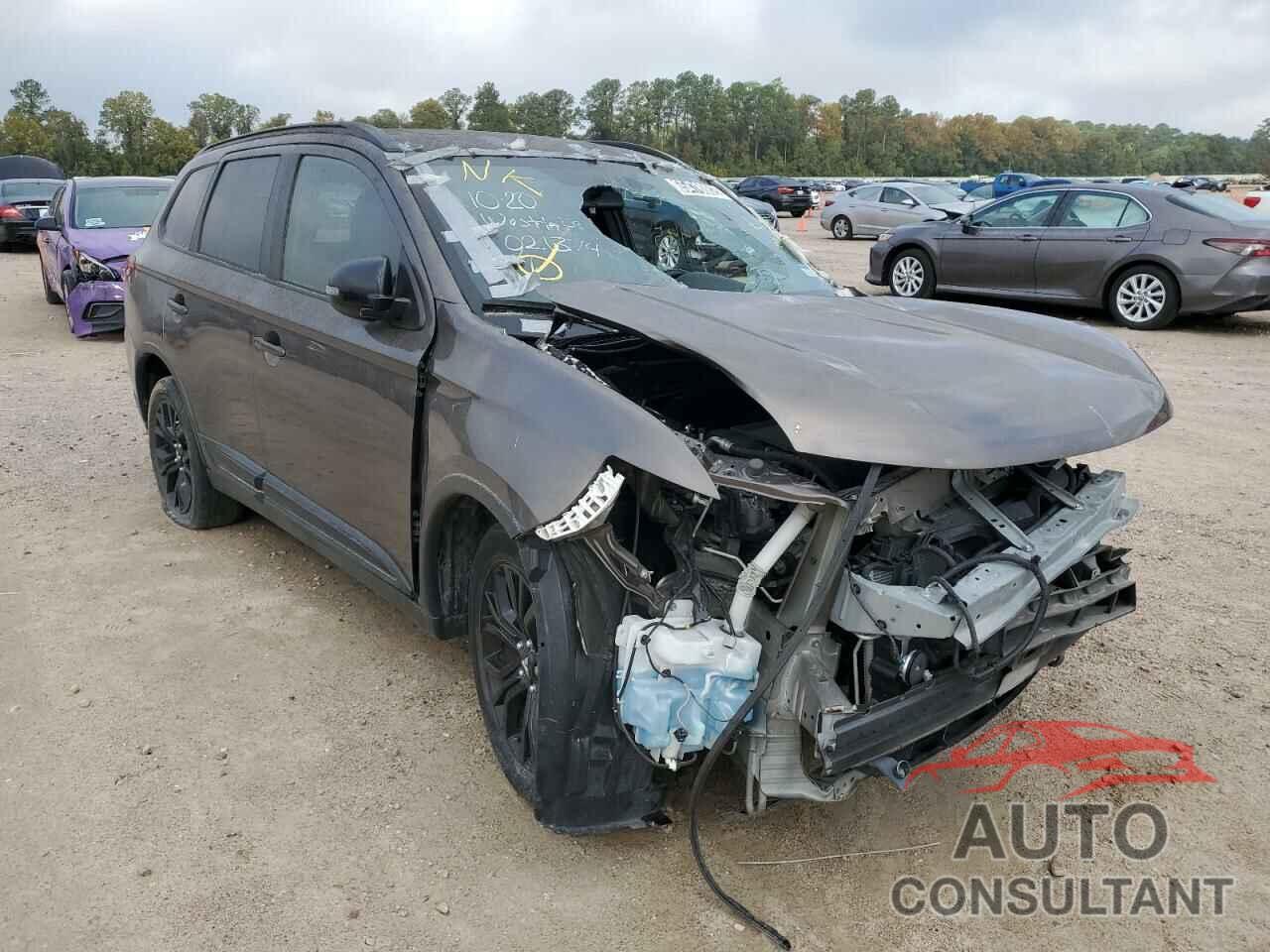 MITSUBISHI OUTLANDER 2018 - JA4AD3A39JZ021374